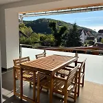 Gemuetlich & Offen - Mit Grossem Balkon - 3 Appartement *