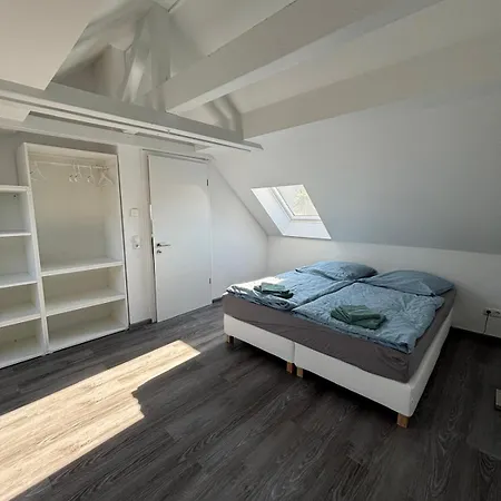 Gemuetlich & Offen - Mit Grossem Balkon - 3