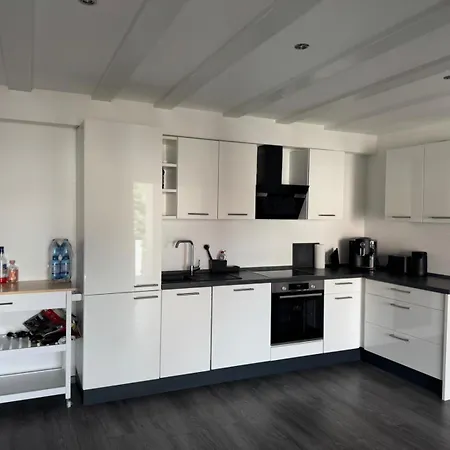 Gemuetlich & Offen - Mit Grossem Balkon - 3 Apartman Reichenbach-Steegen