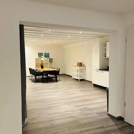 Apartamento Gemuetlich & Offen - Mit Grossem Balkon - 3 *