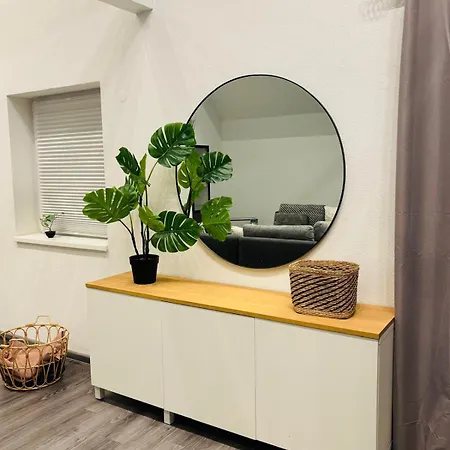 Apartman Gemuetlich & Offen - Mit Grossem Balkon - 3 *